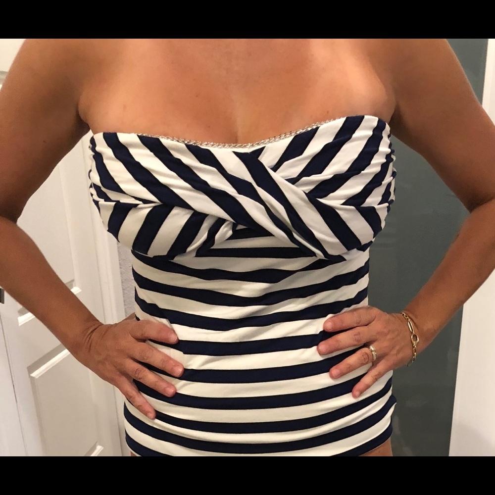 Strapless lined top